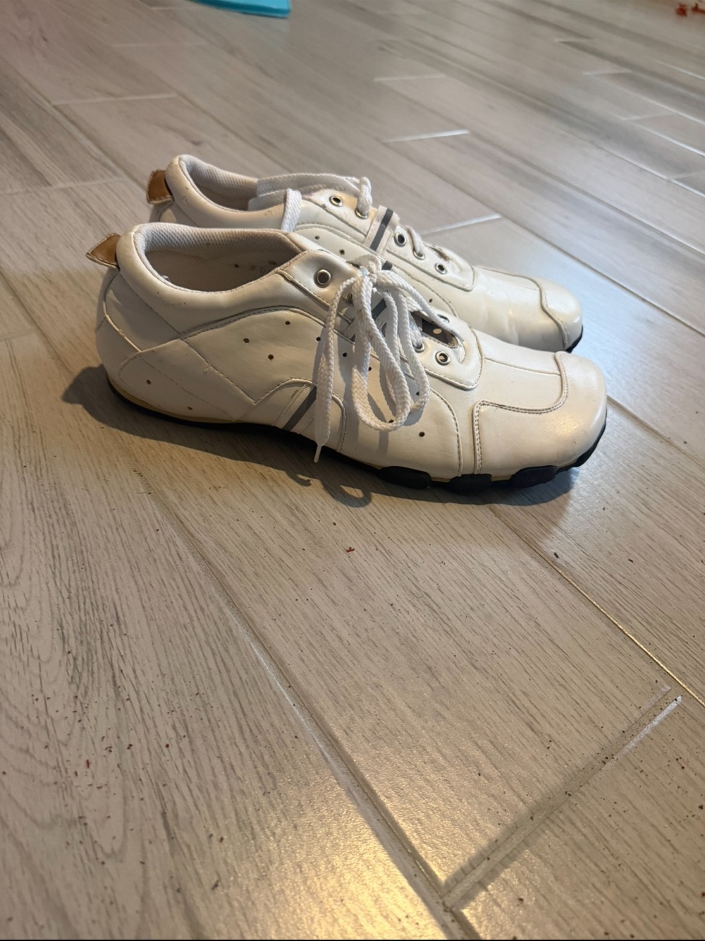 Men's White Casual Lace-Up Sneakers